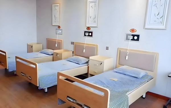 阿娇一个人独居北京3居室，自称比香港要便宜